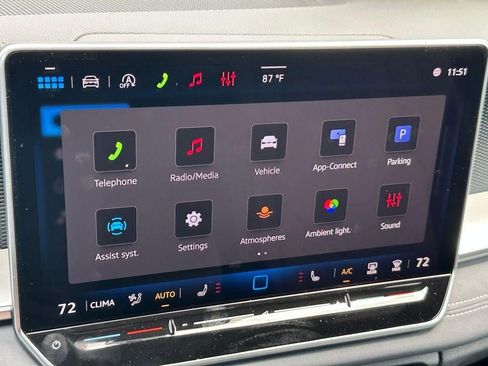 New 2026 Volkswagen Tiguan SE R-Line FWD image 13