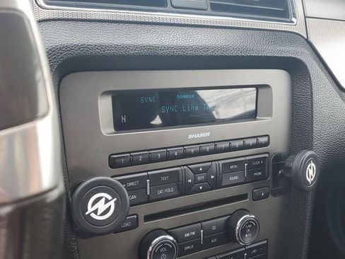 Used 2010 Ford Mustang GT Premium image 14