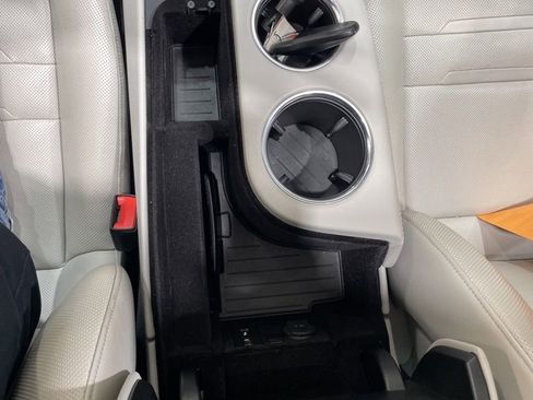 Used 2020 Porsche Panamera GTS image 15