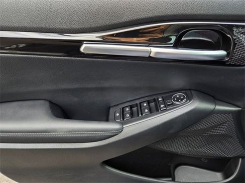 Used 2024 Kia Seltos S image 19