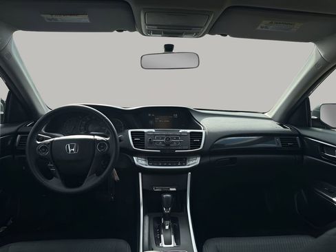 Used 2015 Honda Accord Sport image 21