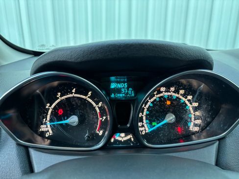 Used 2015 Ford Fiesta SE image 21