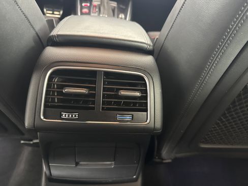 Used 2015 Audi SQ5 Premium Plus w/ Technology Package image 31