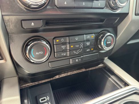Used 2017 Ford F350 Lariat w/ Chrome Package AWD/4WD image 26