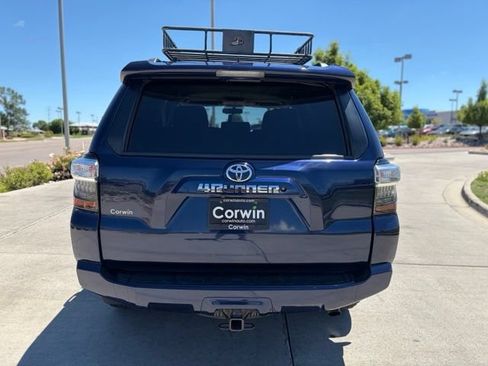 Used 2016 Toyota 4Runner SR5 AWD/4WD image 7