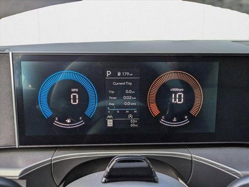 New 2025 Hyundai Santa Fe SEL image 11