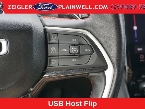 Used 2022 Jeep Grand Cherokee Trailhawk w/ ADV Protech Group II AWD/4WD image 28