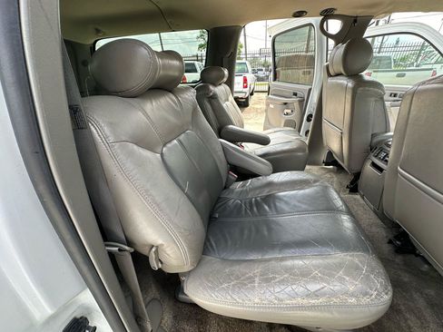 Used 2002 GMC Yukon XL Denali AWD/4WD image 46