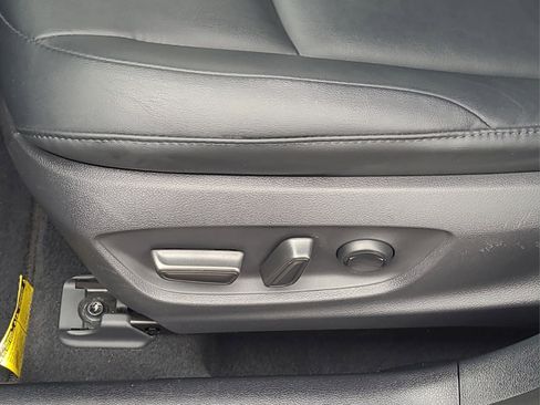 Certified 2022 Toyota Prius XLE w/ Premium Convenience Package image 15