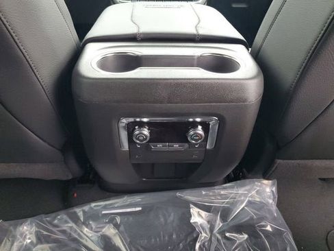 New 2026 GMC Yukon XL Denali image 16