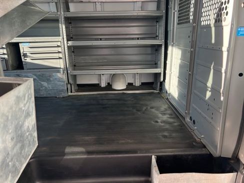 Used 2021 GMC Savana 2500 w/ Driver Convenience Package image 17