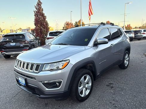 Used 2018 Jeep Compass Latitude w/ Popular Equipment Group image 3