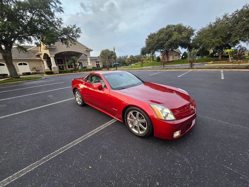 Used 2004 Cadillac XLR RWD image 4