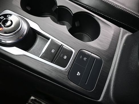 Certified 2020 Ford Escape SEL image 19