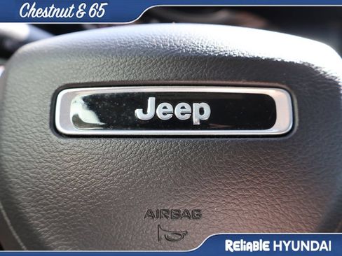 Used 2022 Jeep Compass Trailhawk w/ Trailhawk Convenience Group AWD/4WD image 27
