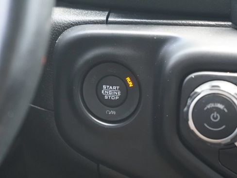 Used 2022 Jeep Wrangler Unlimited Sahara w/ Cold Weather Group AWD/4WD image 26