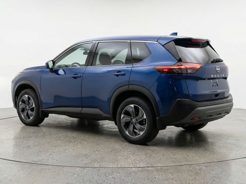 Used 2025 Nissan Rogue SV image 6