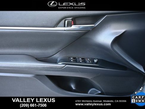 Used 2020 Toyota Camry XSE image 16