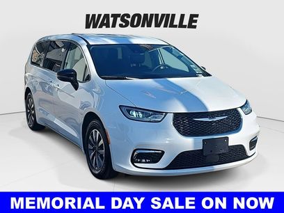 Used 2024 Chrysler Pacifica Limited