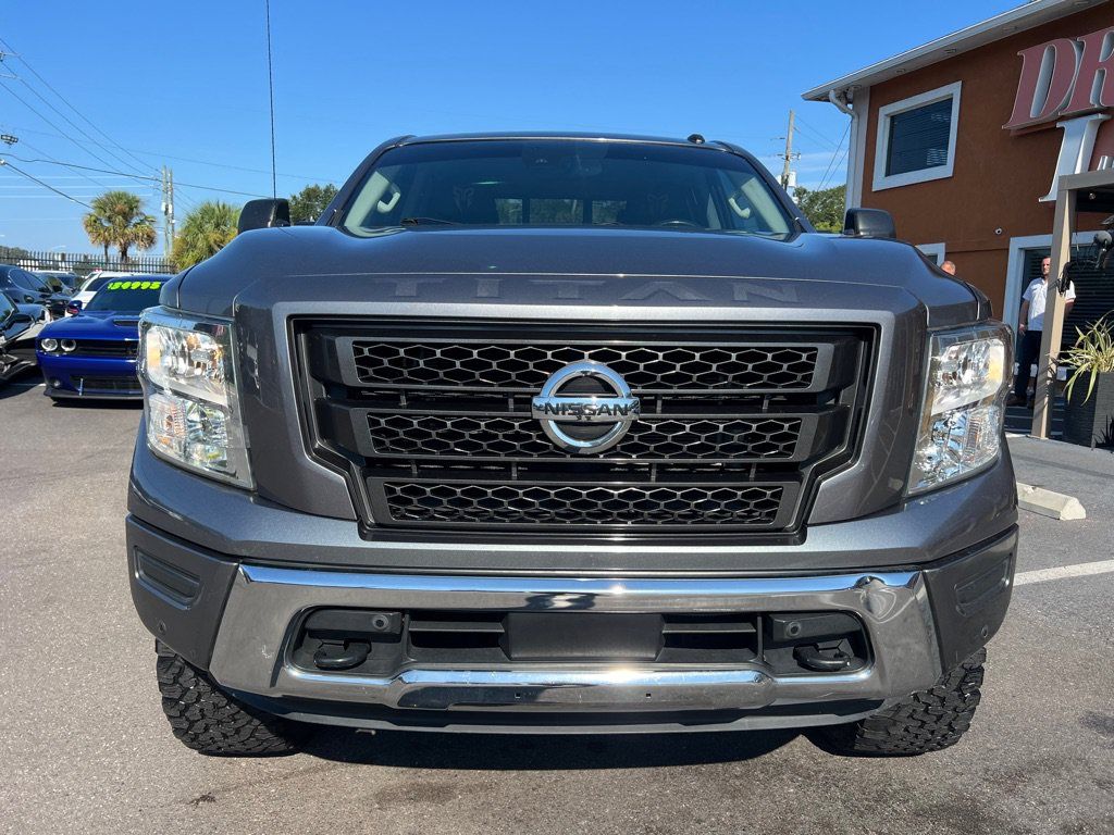 Used 2021 Nissan Titan SV w/ SV Convenience Package AWD/4WD image 4