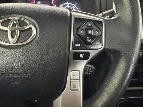 Used 2021 Toyota 4Runner SR5 Premium w/ Moonroof Package AWD/4WD image 18