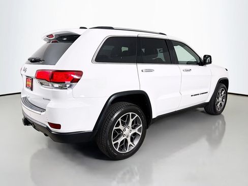 Used 2022 Jeep Grand Cherokee Limited w/ Technology Group AWD/4WD image 8