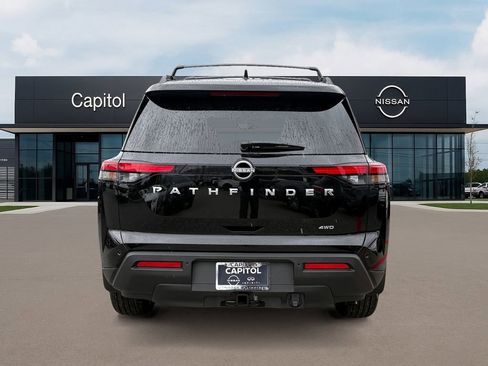 New 2025 Nissan Pathfinder SV image 6