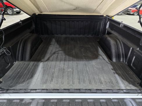 Used 2005 Chevrolet Silverado 1500 4x4 Crew Cab w/ Safe And Sound Package image 56