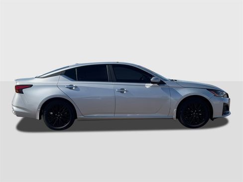 New 2025 Nissan Altima 2.5 SV w/ SV Special Edition Package image 6