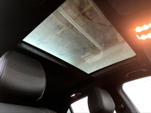 Used 2021 Mercedes-Benz GLE 350 4MATIC image 23