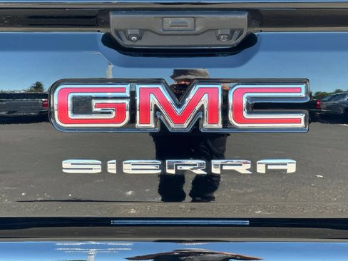 Used 2024 GMC Sierra 1500 SLE RWD image 46