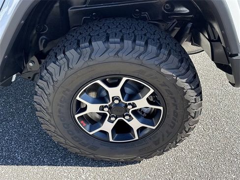 Used 2022 Jeep Wrangler Unlimited Rubicon image 17