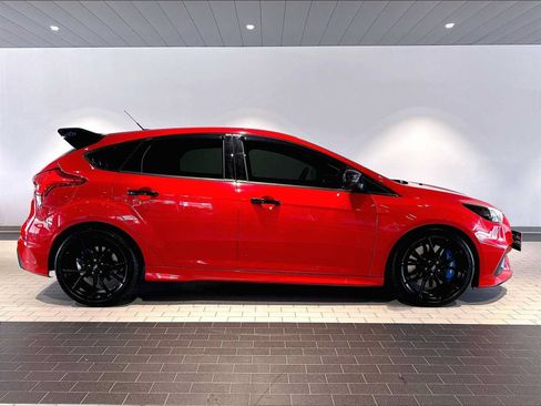 Used 2018 Ford Focus RS AWD/4WD image 11