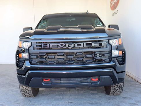 Certified 2026 Chevrolet Silverado 1500 Custom Trail Boss w/ LPO, Dark Essentials Package AWD/4WD image 2