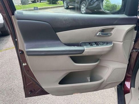 Used 2017 Honda Odyssey EX image 17