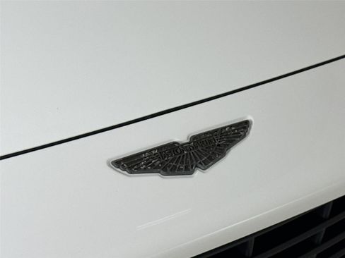 Used 2021 Aston Martin DBX image 38