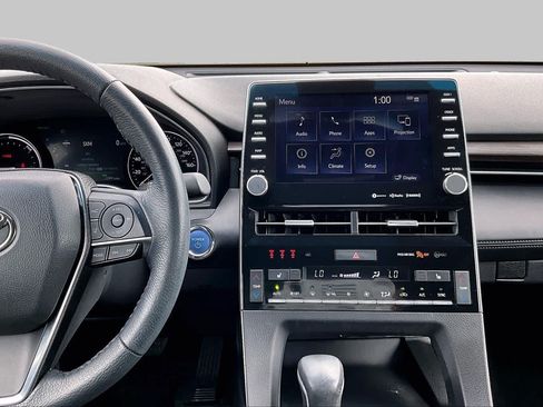 Used 2021 Toyota Avalon XLE w/ Moonroof Package FWD image 7