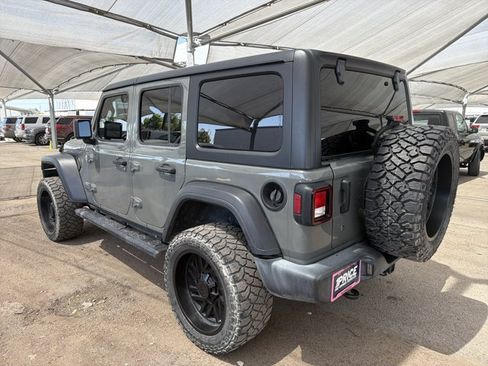 Used 2019 Jeep Wrangler Unlimited Sport AWD/4WD image 3