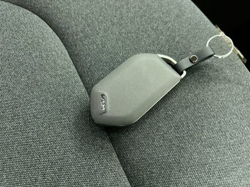 New 2026 Kia K4 FWD image 34