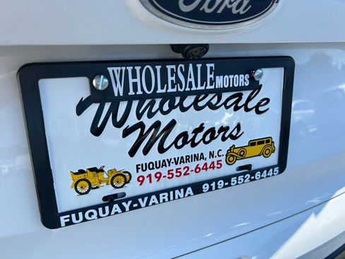 Used 2018 Ford Escape SE image 24