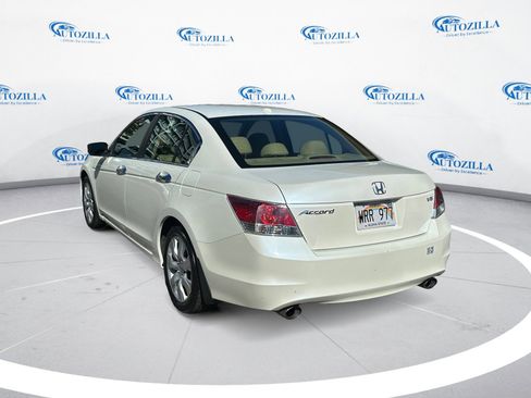 Used 2010 Honda Accord EX-L image 3