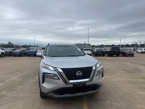 Certified 2023 Nissan Rogue SV AWD/4WD image 3