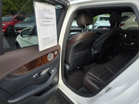 Used 2017 Mercedes-Benz GLC 300 4MATIC image 51