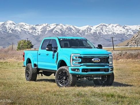 New 2026 Ford F250 Lariat w/ Black Appearance Package AWD/4WD image 10