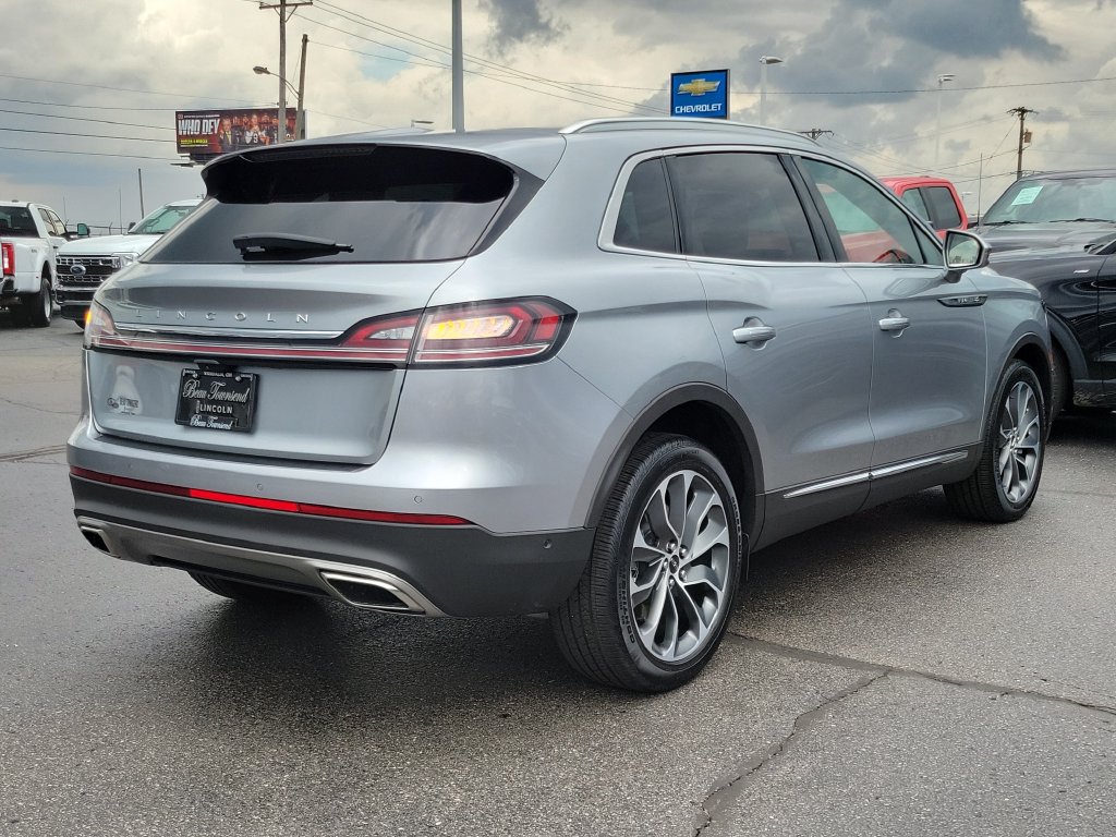 Used 2023 Lincoln Nautilus Reserve AWD/4WD image 4