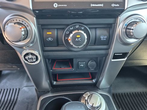 Certified 2021 Toyota 4Runner SR5 Premium AWD/4WD image 32