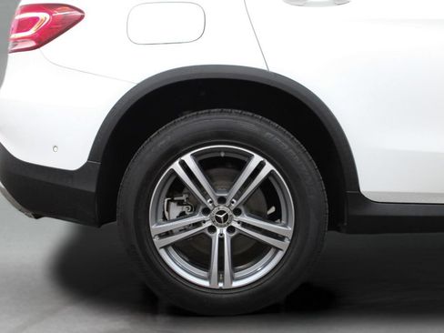 Used 2022 Mercedes-Benz GLC 300 image 12