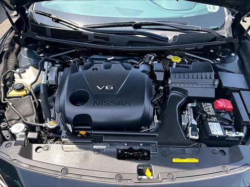 Certified 2023 Nissan Maxima Platinum w/ Sport Mat Group FWD image 9