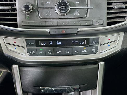 Used 2015 Honda Accord LX image 22