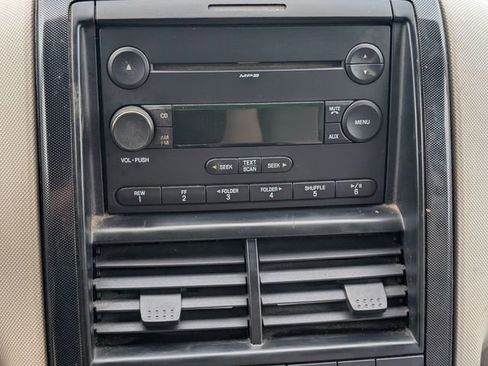 Used 2007 Ford Explorer Sport Trac XLT RWD image 29